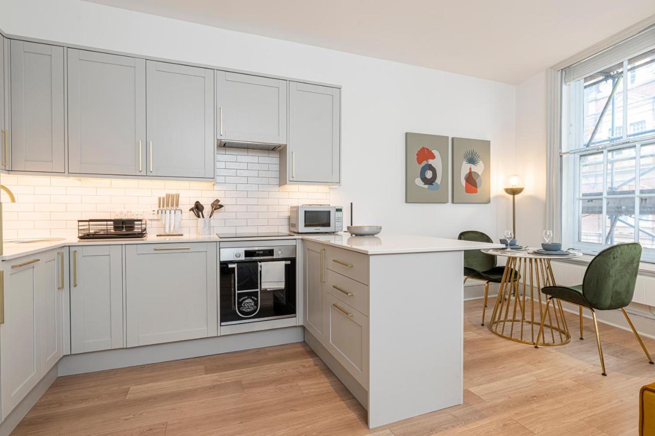 Stylish 1 Bed Flats In Soho, Next To Piccadilly Circus And Trafalgar Square London Exteriör bild
